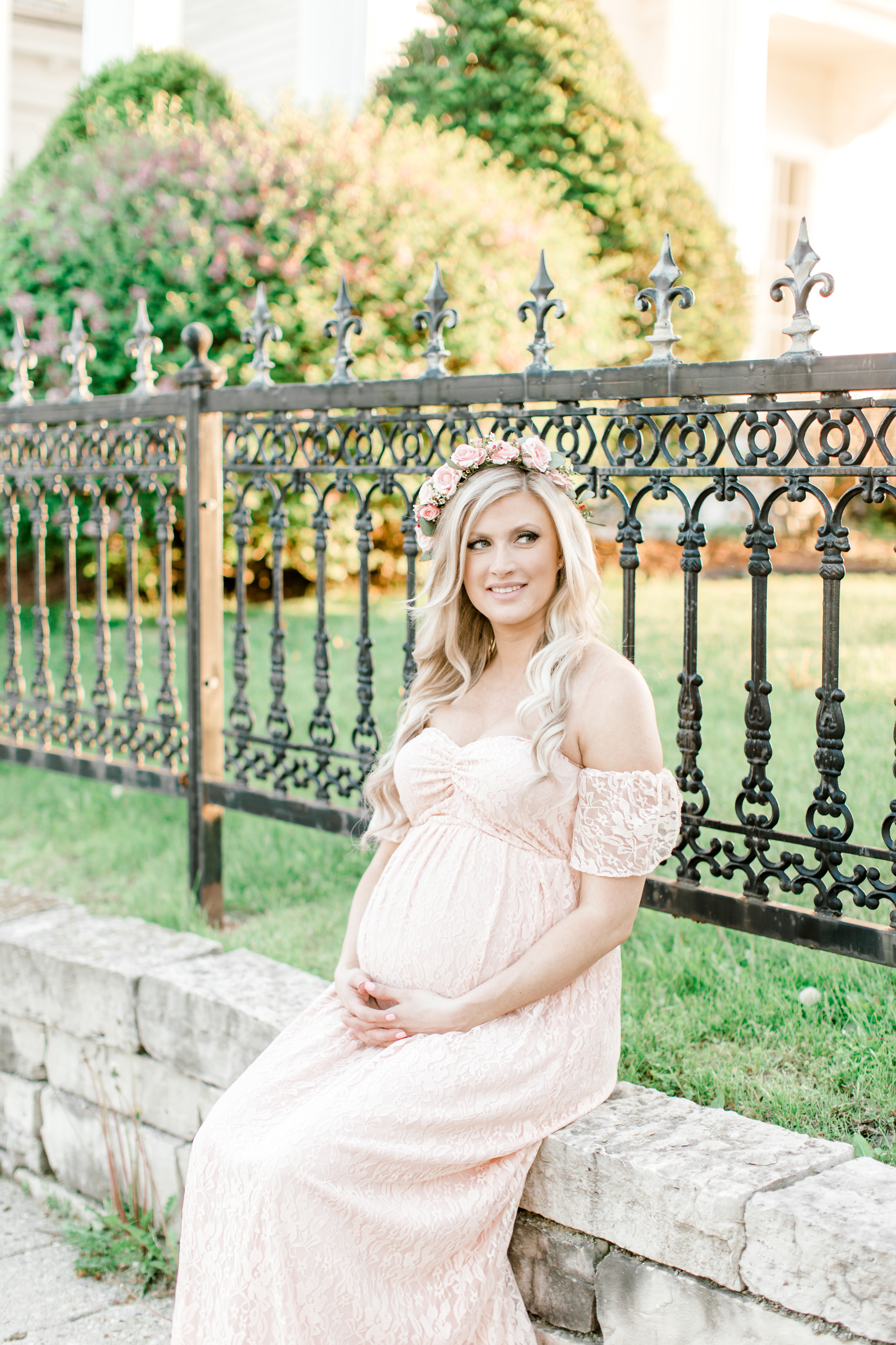 Luxury Wisconsin Maternity Photographer