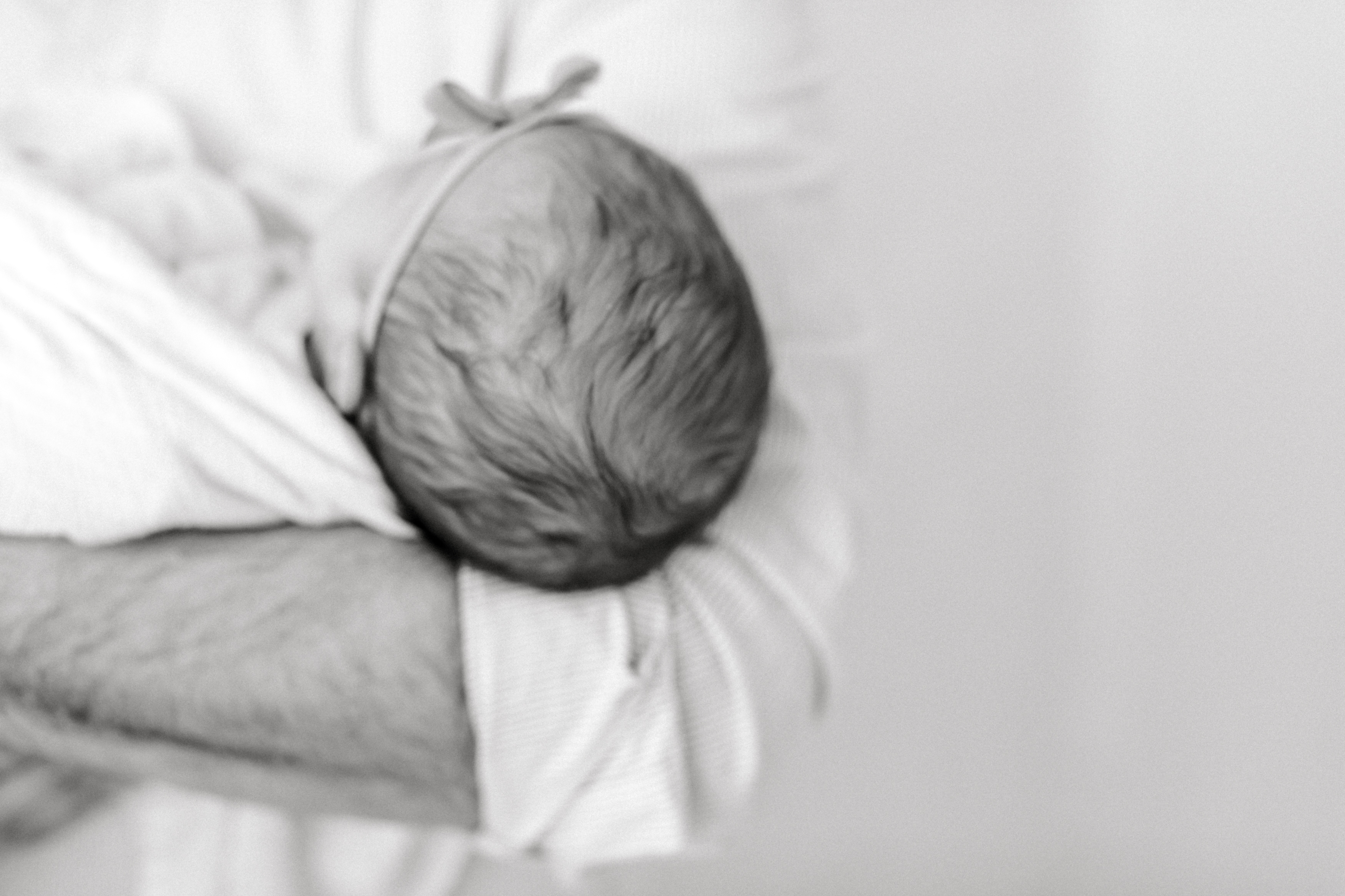 Milwaukee twin newborn photographer