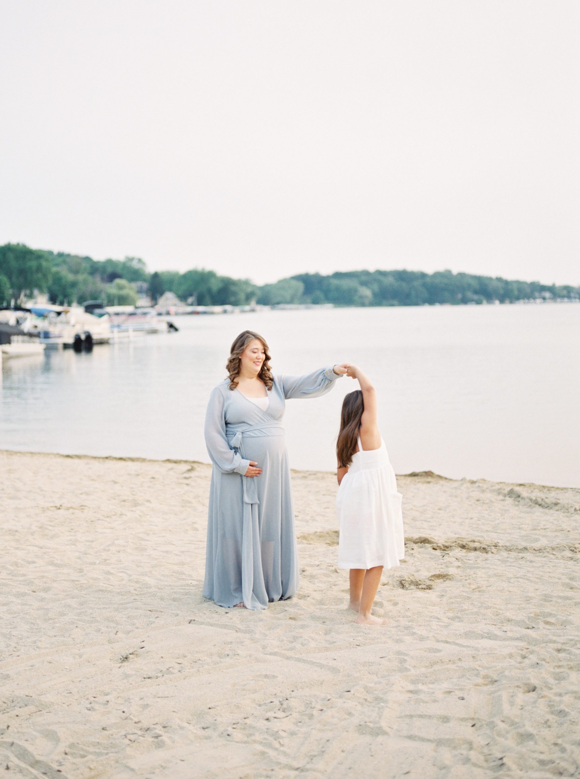 Pewaukee Maternity Photographers